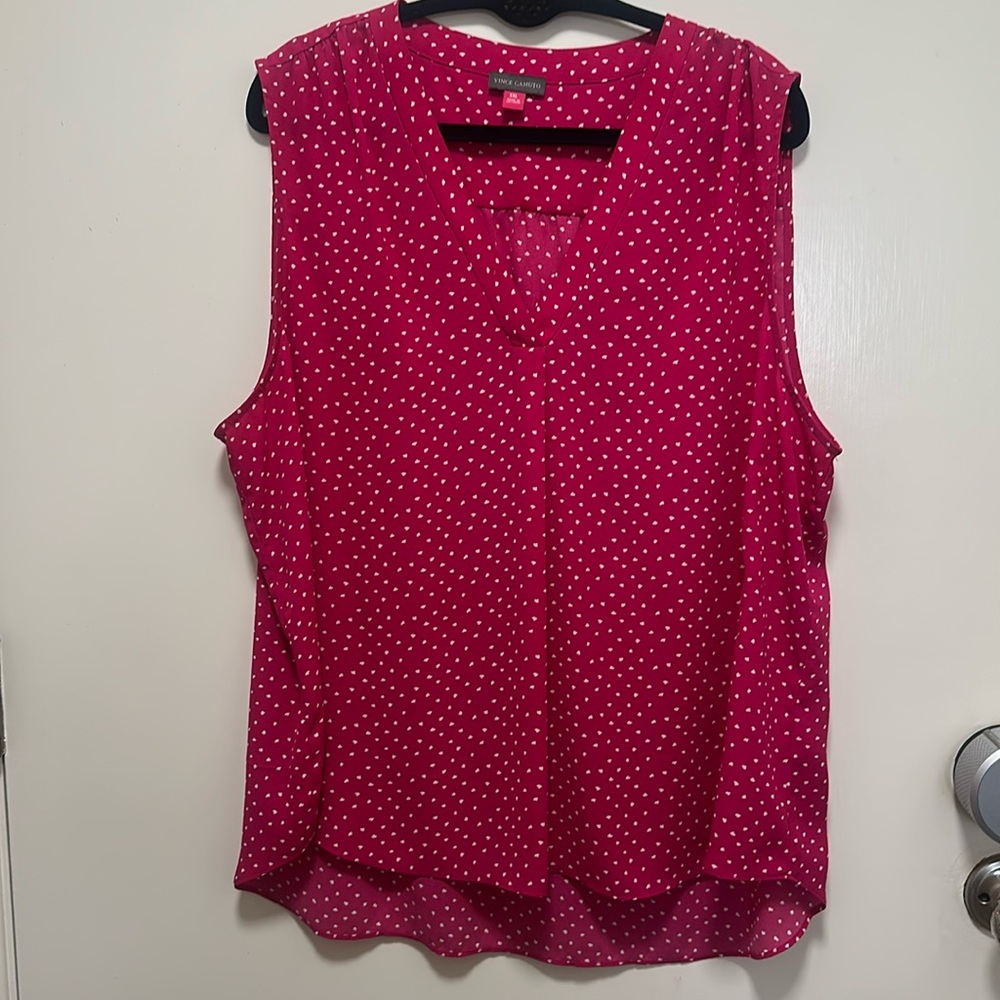 Vince camuto hot pink v neck